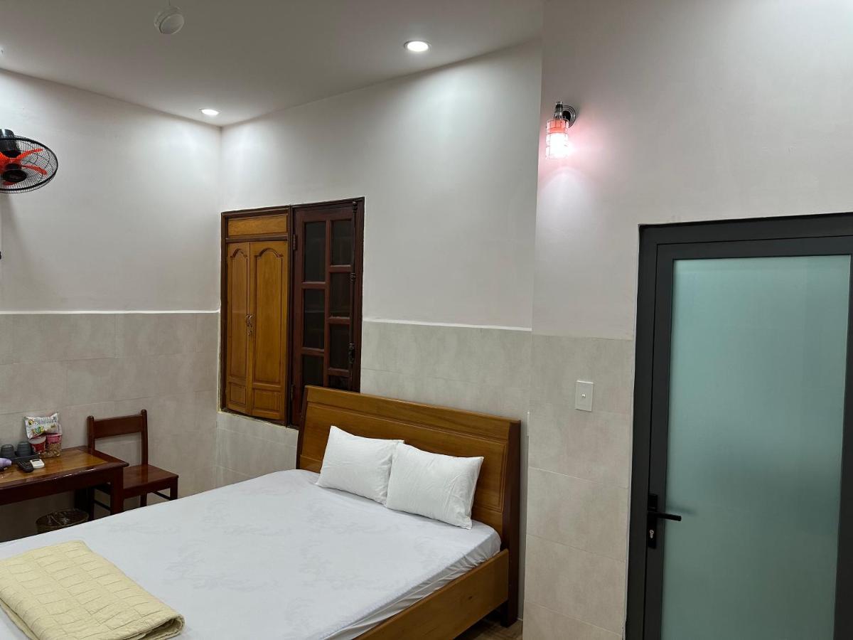 Hoang Linh Hotel Buôn Ma Thuột Exteriör bild
