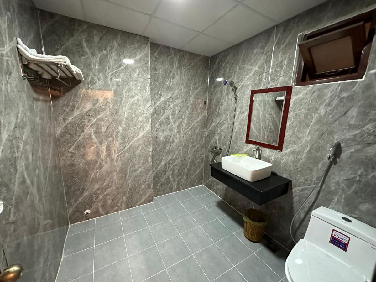 Hoang Linh Hotel Buôn Ma Thuột Exteriör bild