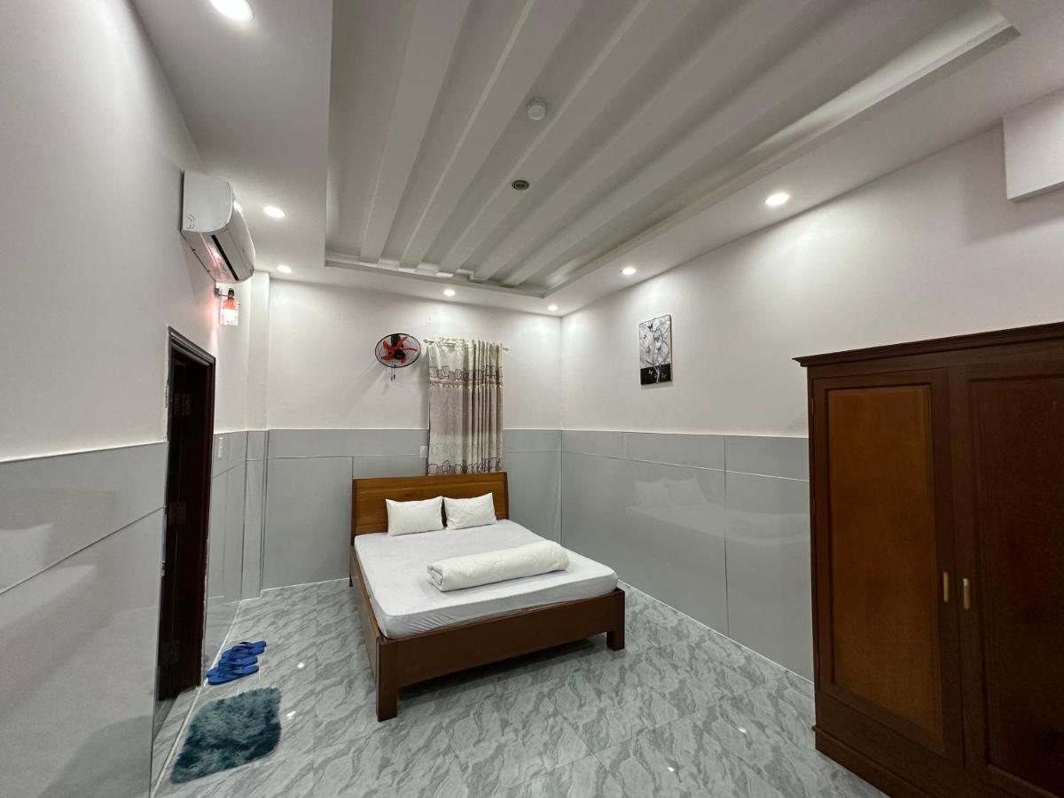 Hoang Linh Hotel Buôn Ma Thuột Exteriör bild