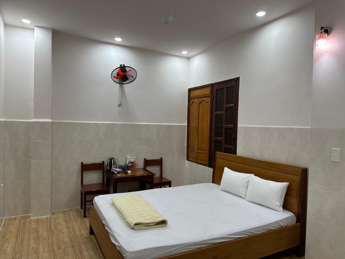 Hoang Linh Hotel Buôn Ma Thuột Exteriör bild