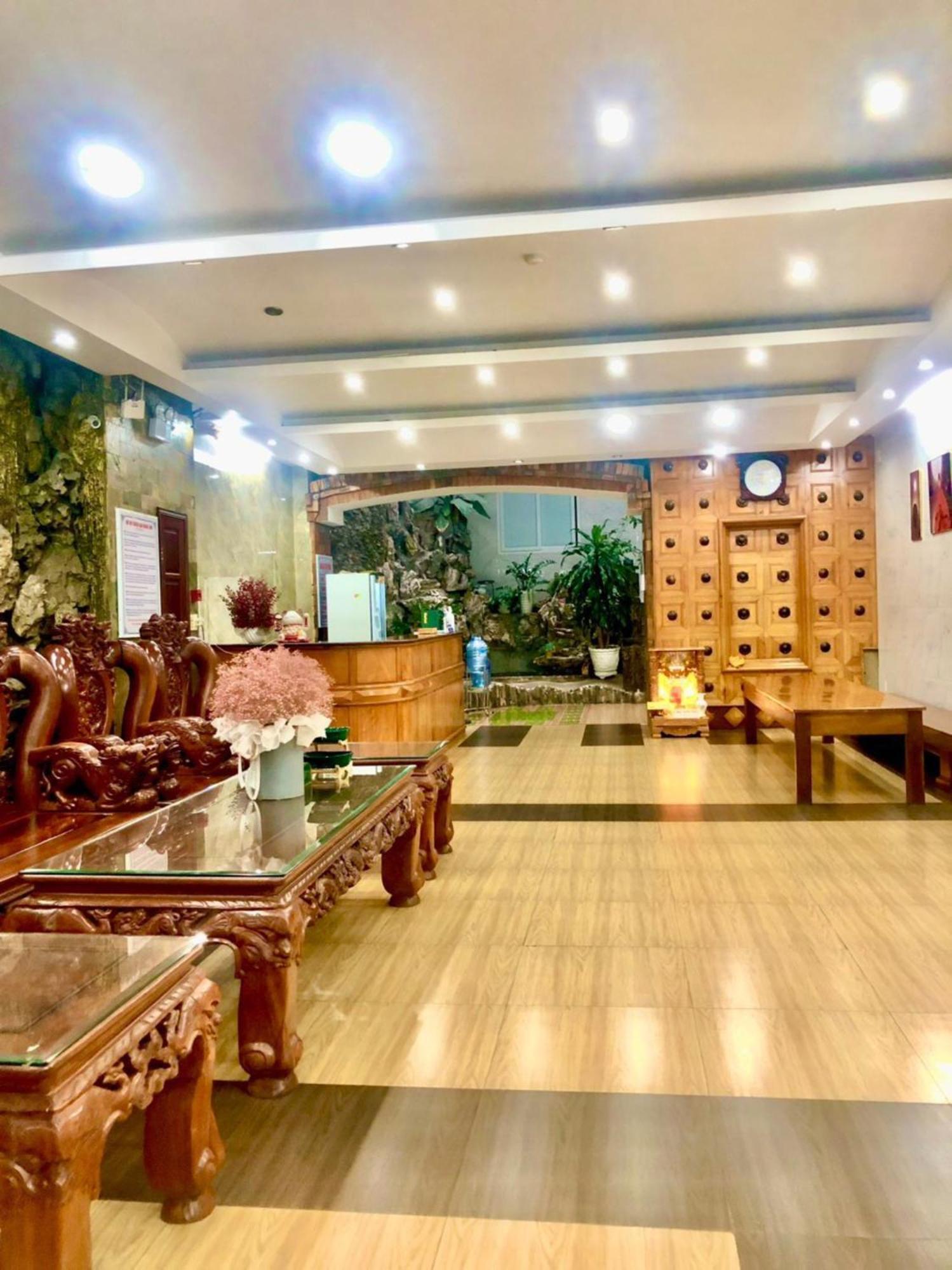 Hoang Linh Hotel Buôn Ma Thuột Exteriör bild
